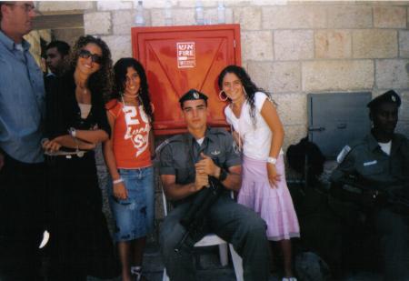 nous avec le soldat